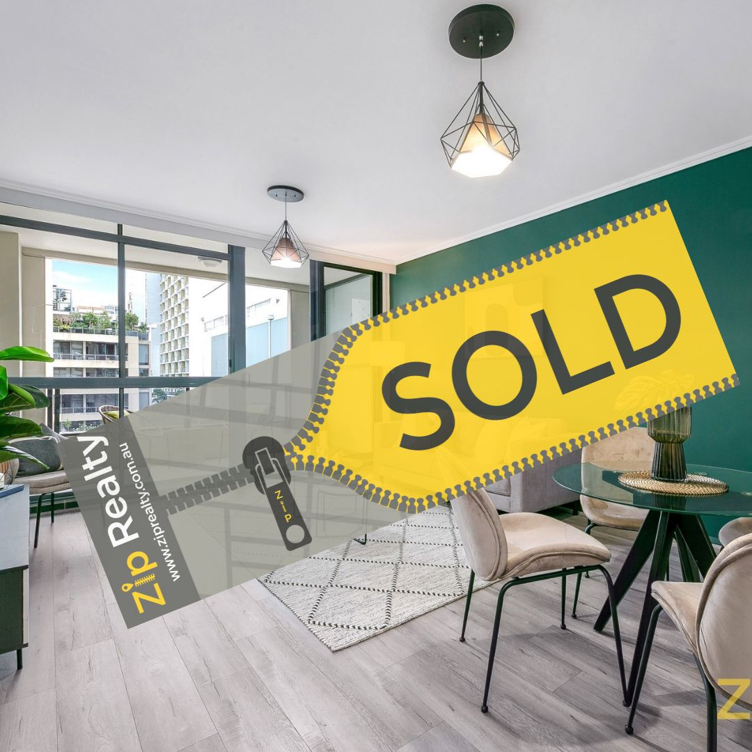 2 BEDROOM SPLIT-LEVEL APARTMENT PLUS STUDY ROOM